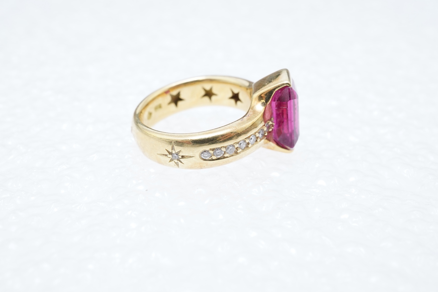 A rubellite tourmaline and diamond ring